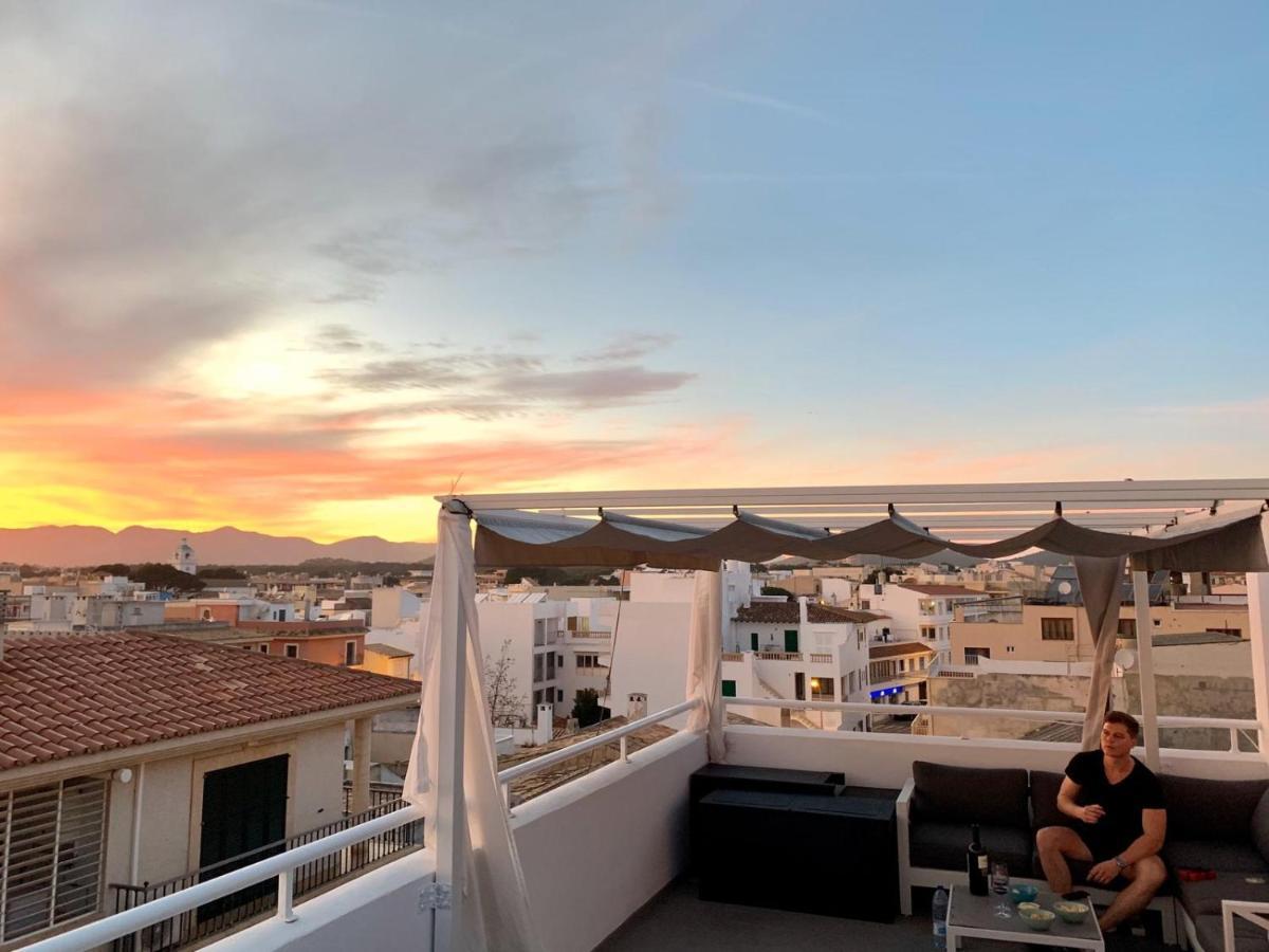 Sonne & Meerblick Aus 40 Grad Heissem Whirlpool Geniessen - Zentral Am Hafen Und Dennoch Ruhig Cala Ratjada  Esterno foto